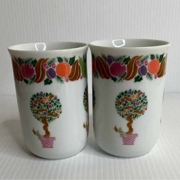 Vintage Georges Briard Mugs Topiary Wreath Set Of 2 Made In Japan RARE - Picture 2 of 10